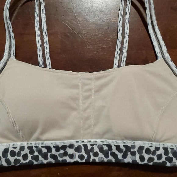 Lululemon Sports Bra small - Picture 3 of 7